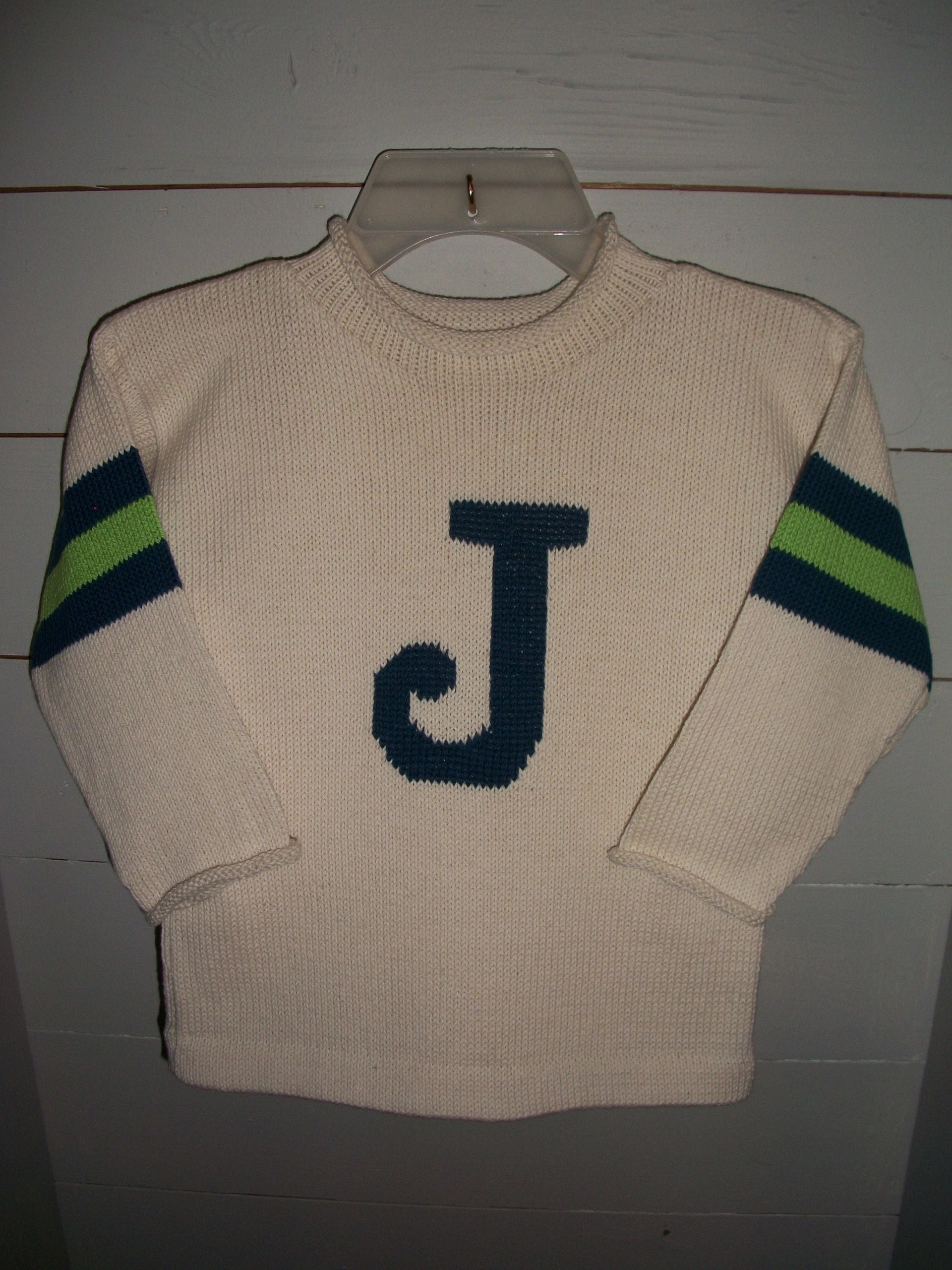 SLEEVE STRIPE SWEATER WITH LETTER/3 COLOR